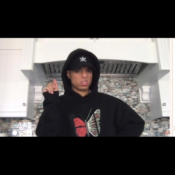 Meet your Posher, Sophia - Picture 1 of 1